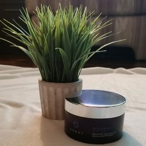 Monat Replenish Hydrating Masque